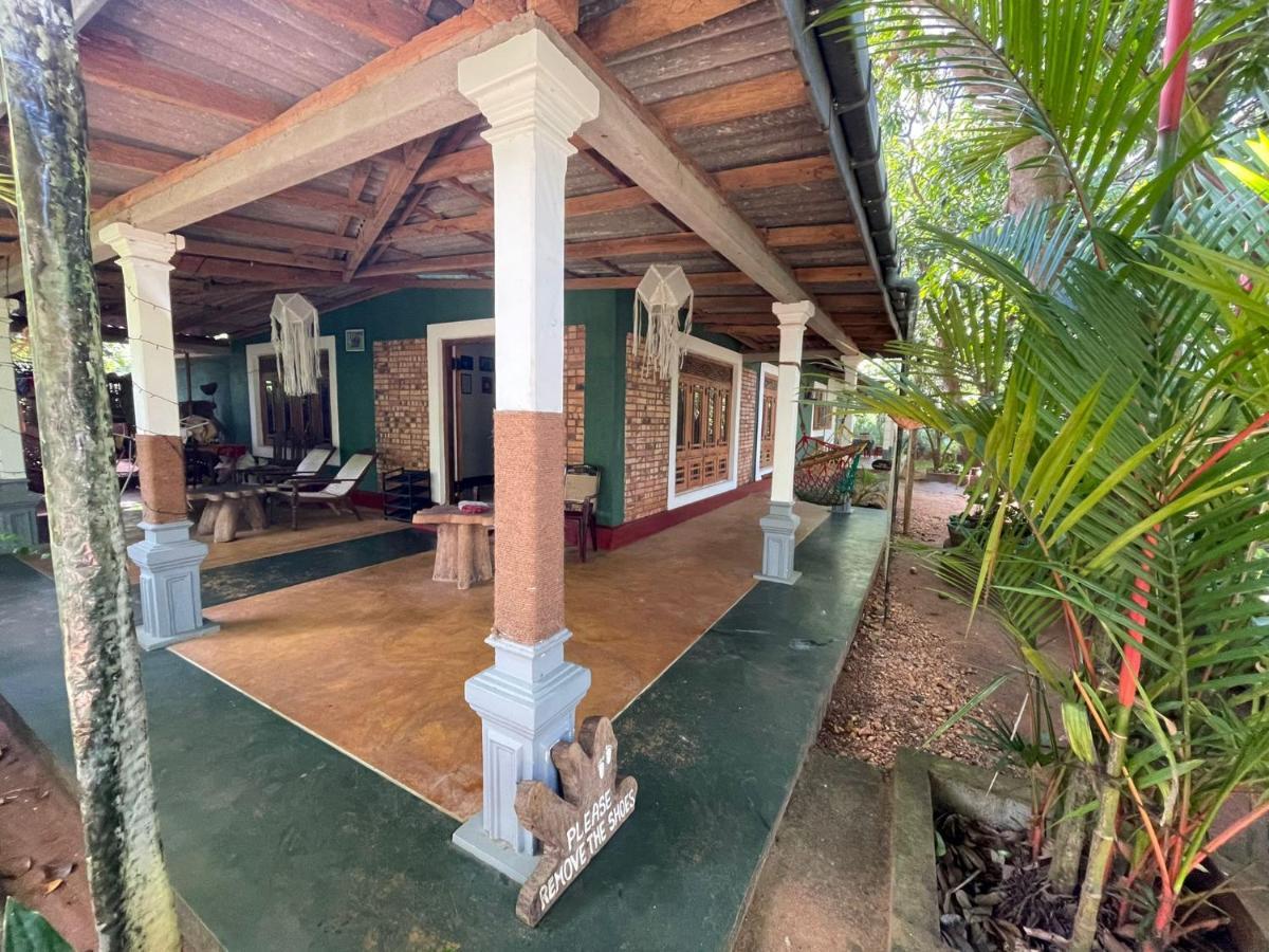 Thilina Homestay Sigiriya Buitenkant foto
